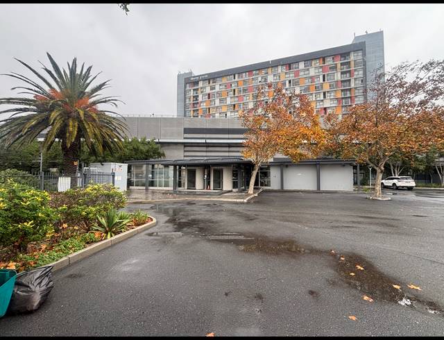 7,143M² BUSINESS CENTRE TO LET IN EDGEMEAD